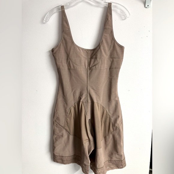 Mapale Cross Back Support Mid Leg Shapewear F505X, Size 3X, Mocha, NWT - Picture 2 of 7